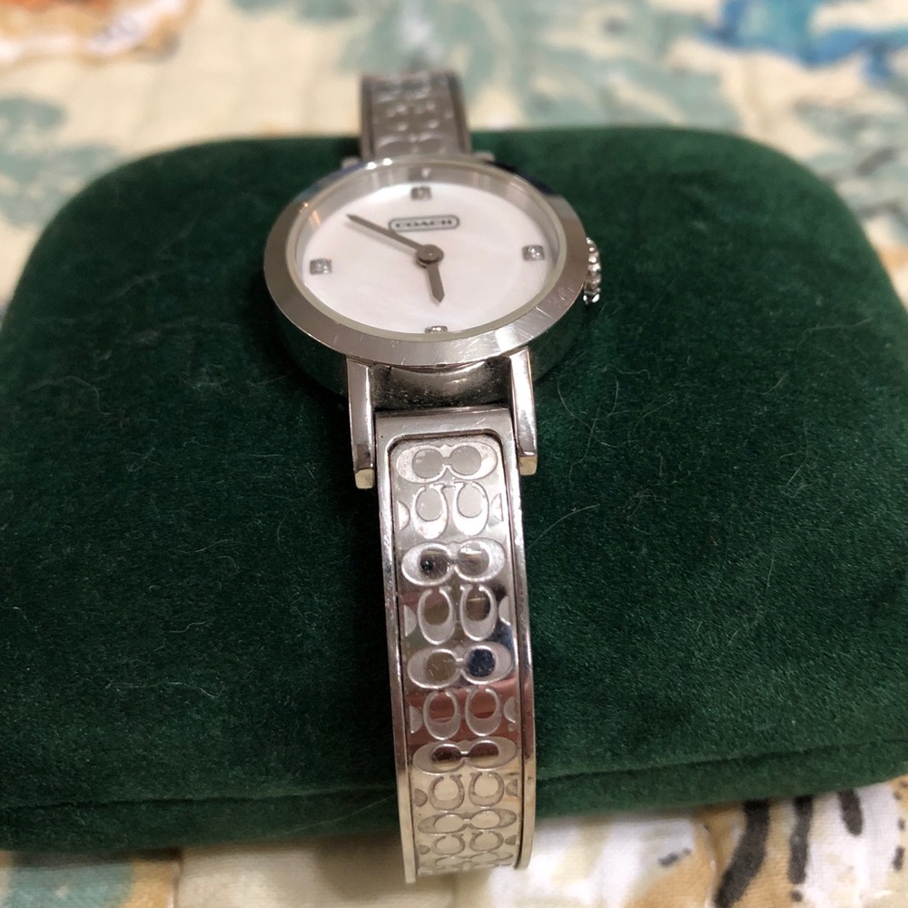 Coach Signature Bangle Watch Silver Pearl Diamond - Picture 4 of 4